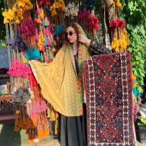 شال هندی زرد گلدوزی