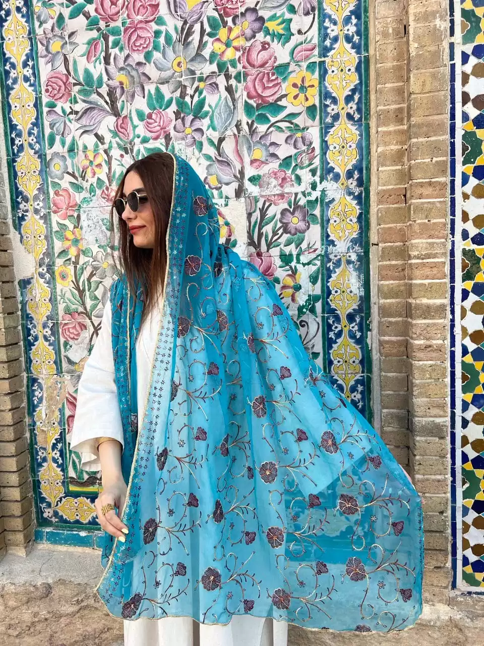 شال هندی نیلی