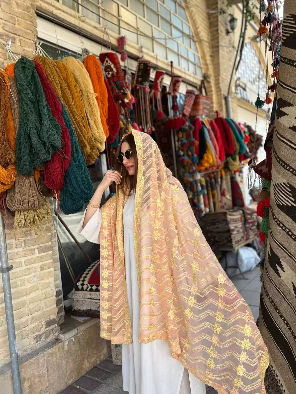 شال هندی گلدوزی نسترن - Image 3