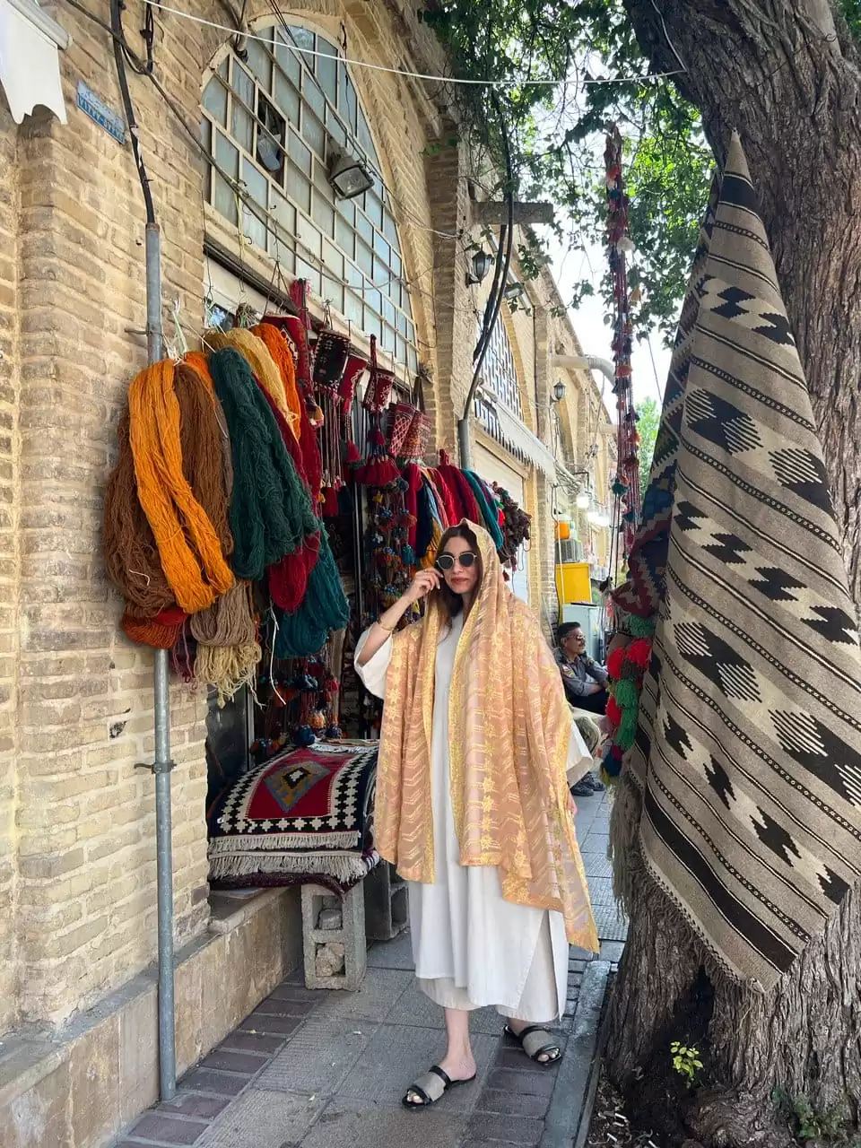 شال هندی گلدوزی نسترن - Image 2