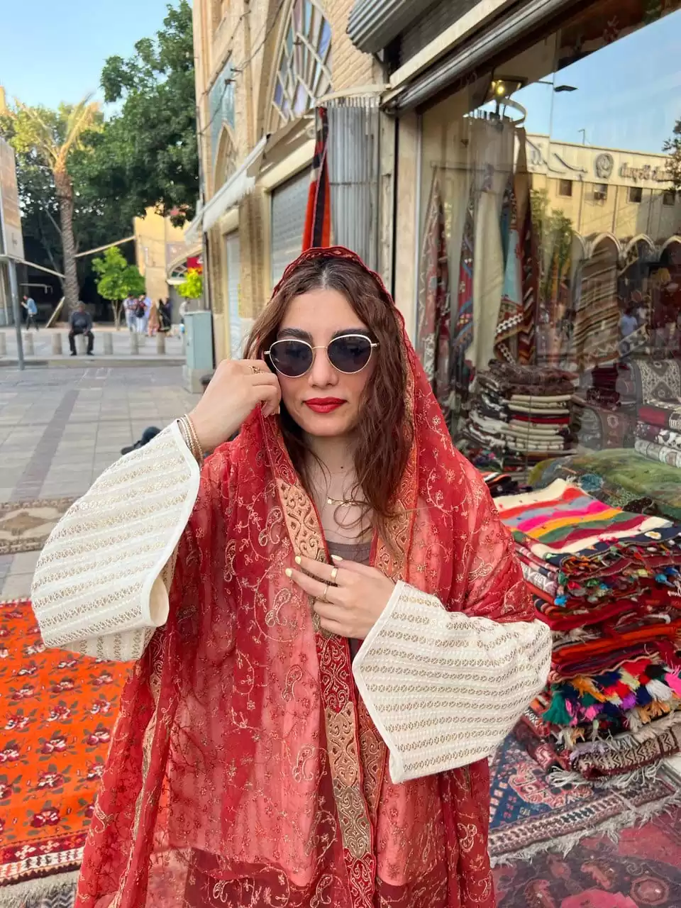 شال هندی نازگل قرمز - Image 3